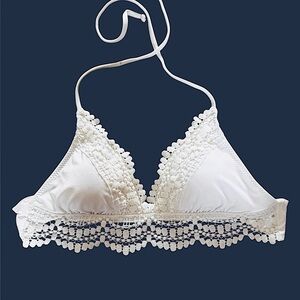 BECCA - Delilah Crochet Halter Bikini Top WHITE MEDIUM: RARE FIND
